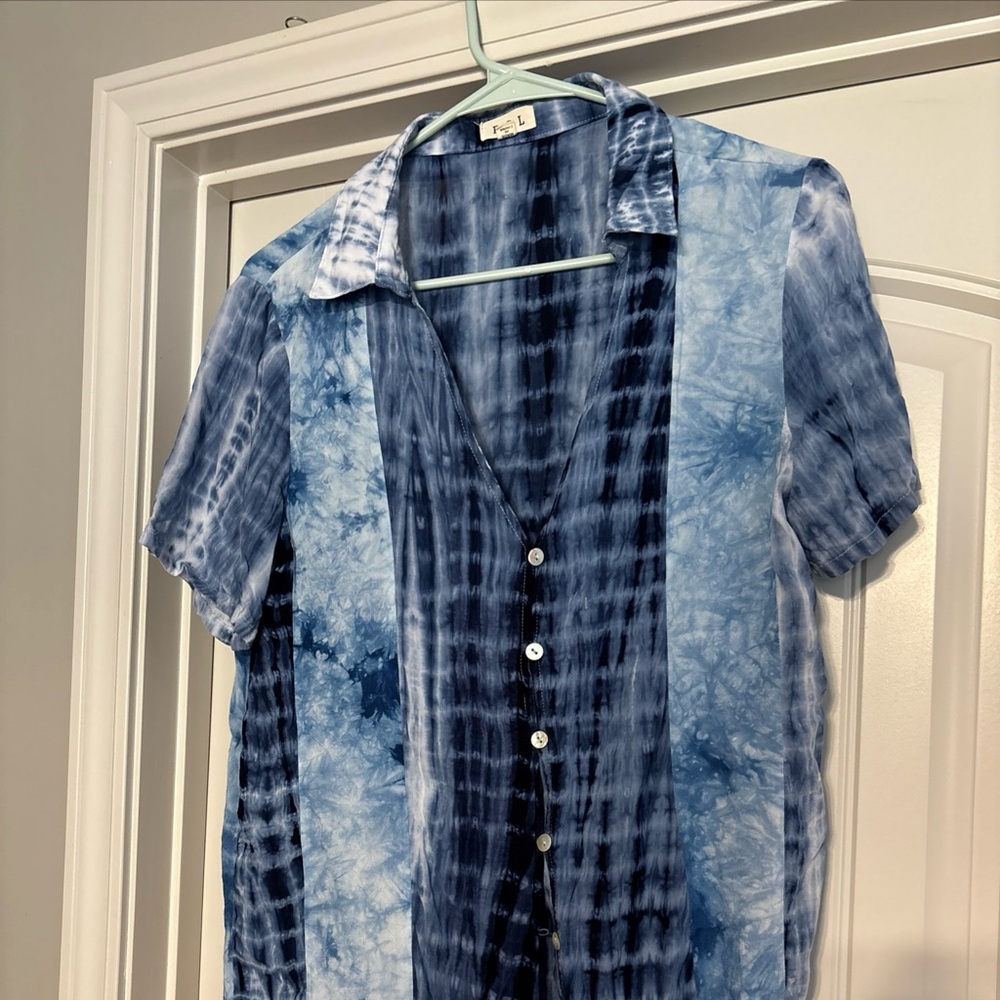 EUC Women’s Pol Anthropologie Tie Dye V-neck Blouse Small